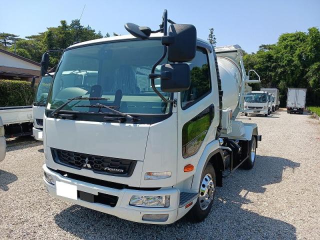 Mitsubishi Fuso Fighter 1