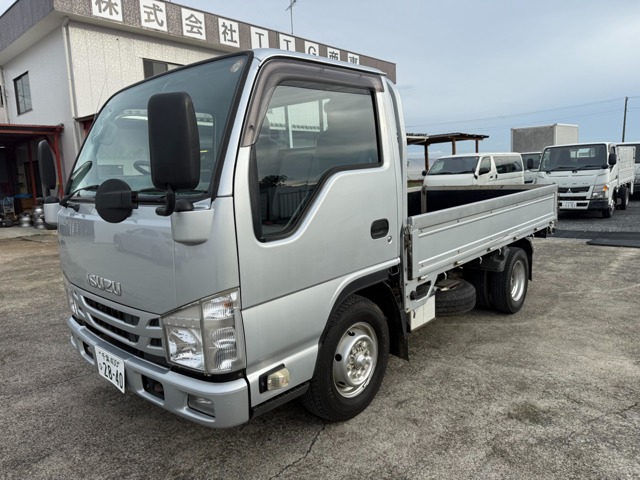 2016 Isuzu Elf
