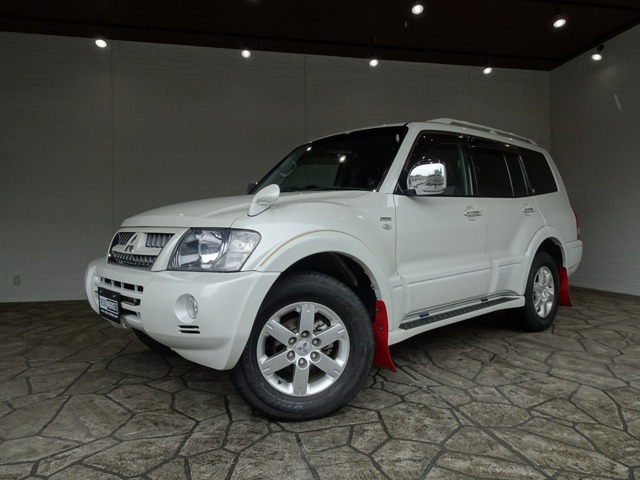 Mitsubishi Pajero 2