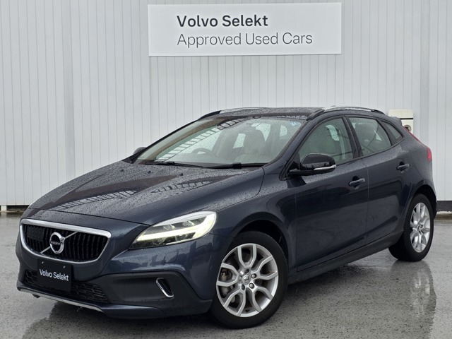 Volvo V40 Cross Country 1