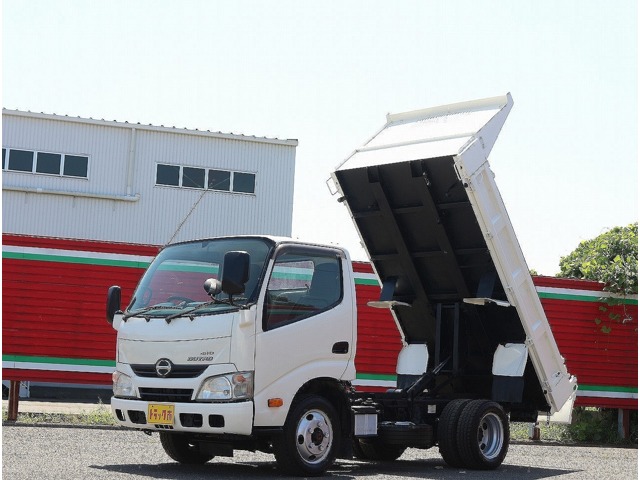 Hino Dutro 1