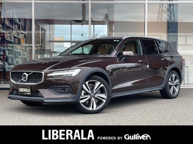 2021 Volvo V60 Cross Country