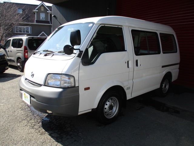 Nissan Vanette 1