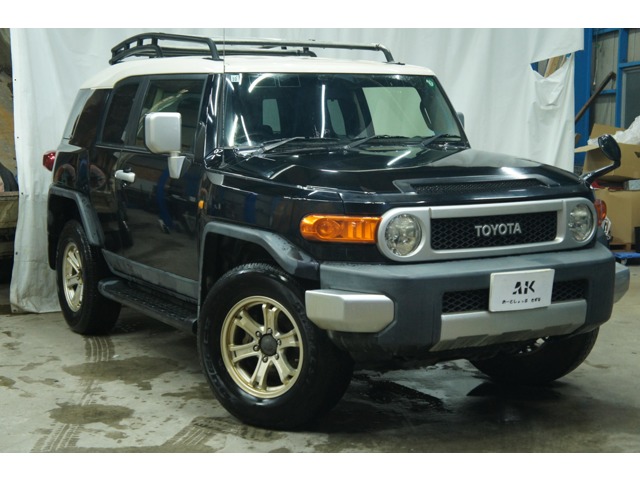 Toyota FJ Cruiser 2