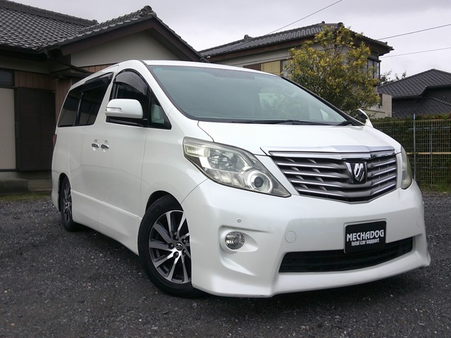 Toyota Alphard 1