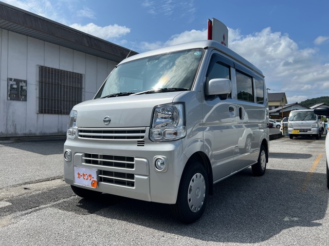 Nissan NV100 Clipper 1