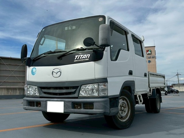 2003 Mazda Titan Dash