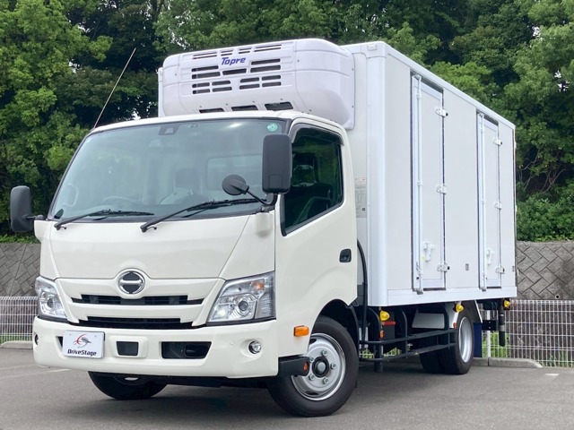 Hino Dutro 1