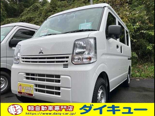 Mitsubishi Minicab Van 1