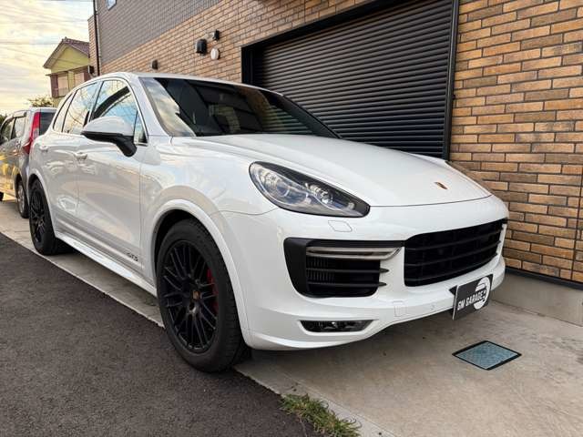 Porsche Cayenne 2