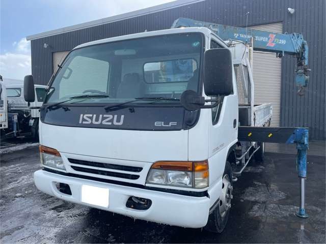 Isuzu Elf 1