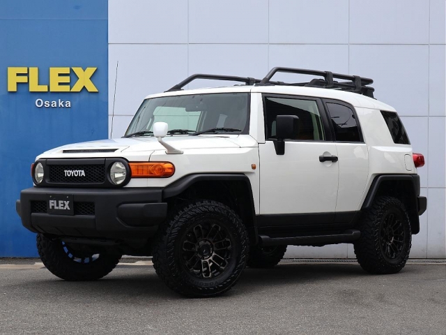 Toyota FJ Cruiser 2