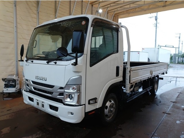2021 Isuzu Elf