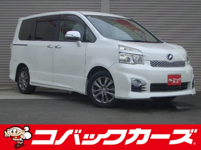 Toyota Voxy 1