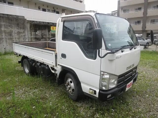 2013 Isuzu Elf