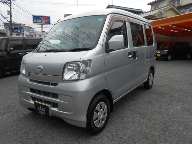 Daihatsu Hijet Cargo 1
