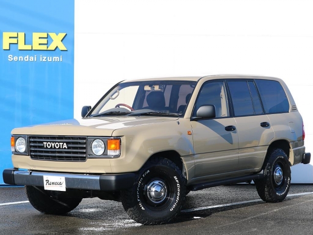 Toyota Land Cruiser 100 2