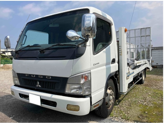 Mitsubishi Fuso Canter 1