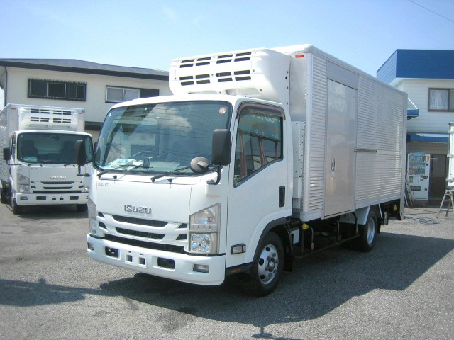 2016 Isuzu Elf
