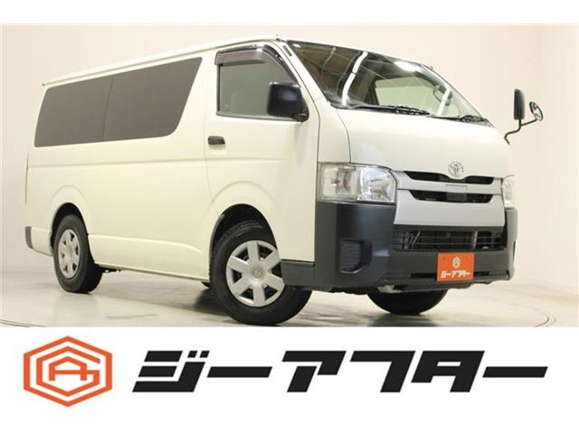 Toyota Hiace Van 1