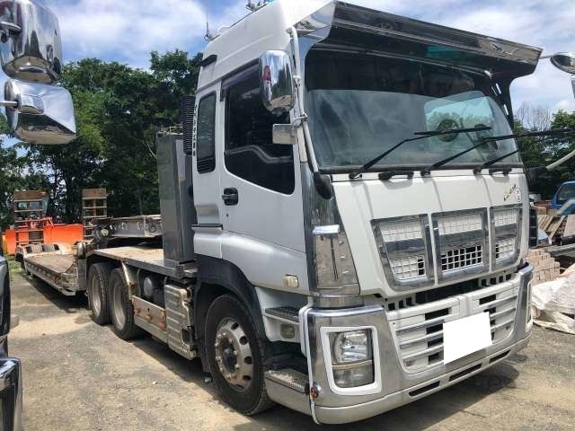 Isuzu Giga 1