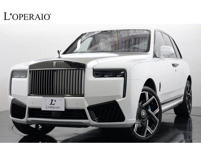 Rolls-Royce Cullinan 6.75 4WD white leather Star Headliner carbon trim air suspension red calipers illuminated Pantheon grille clock cabinet night vision ACC