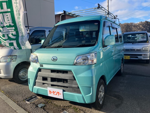 Daihatsu Hijet Cargo 1