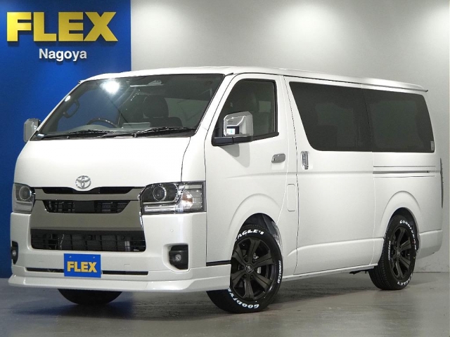 Toyota Hiace Van 1