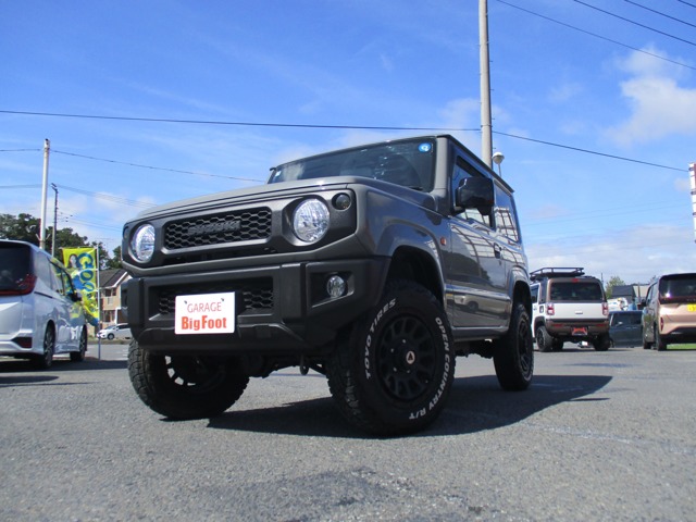 Suzuki Jimny 1