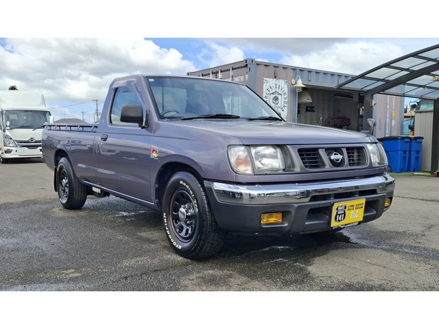 Nissan Datsun 1