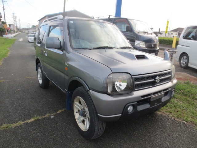 Suzuki Jimny 1