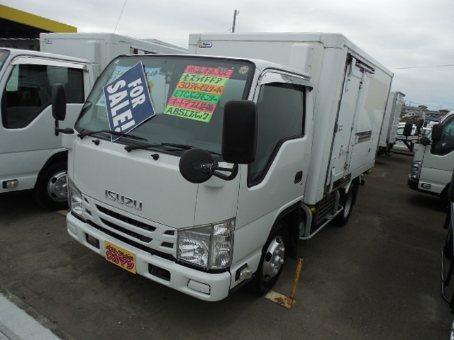2019 Isuzu Elf