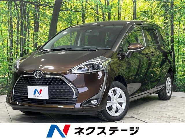 Toyota Sienta 1