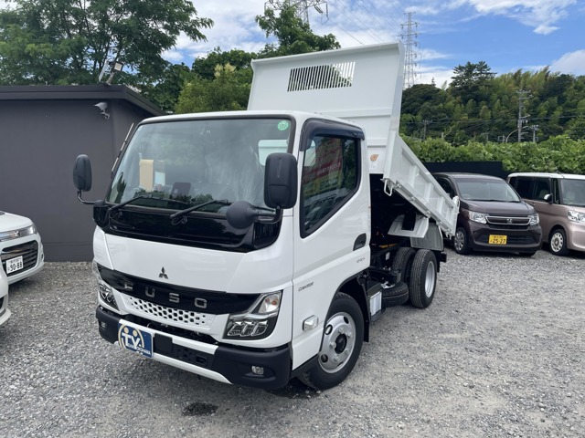 Mitsubishi Fuso Canter 1