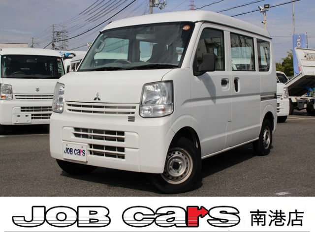 Mitsubishi Minicab Van 1