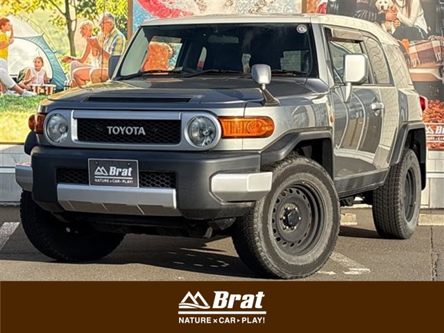 Toyota FJ Cruiser 2