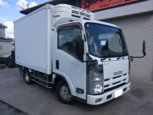 Isuzu Elf 1