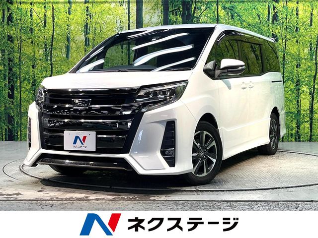 Toyota Noah 1