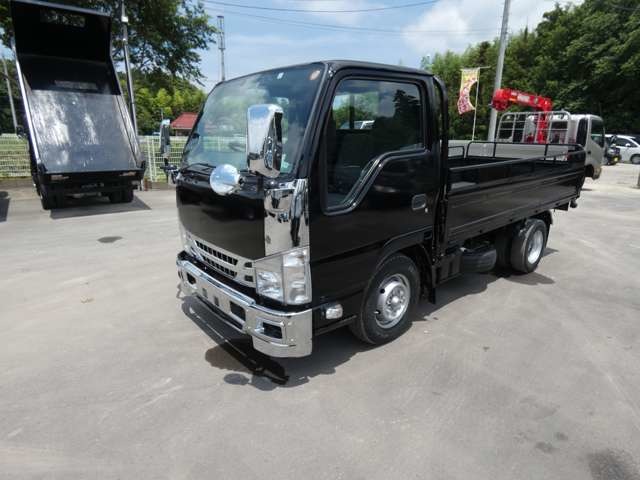 Isuzu Elf 2