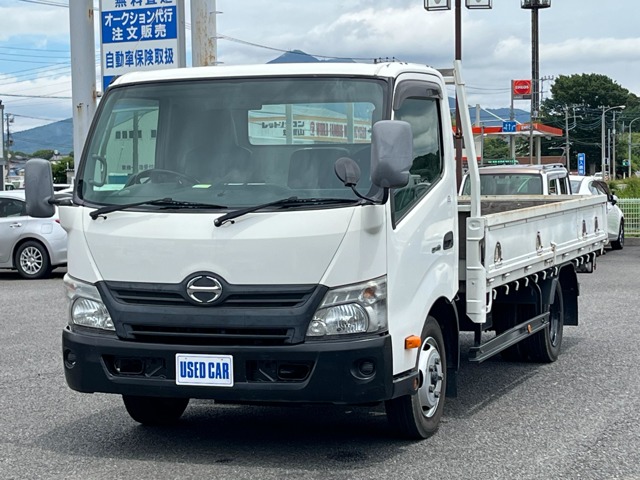 Hino Dutro 1