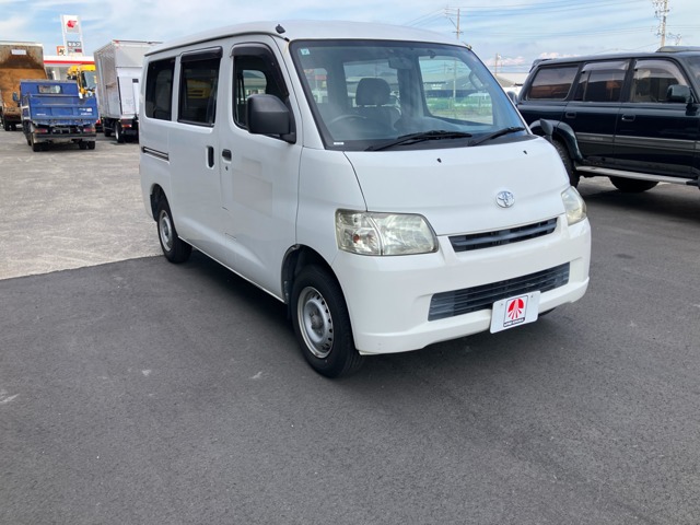 Toyota Town Ace Van 1