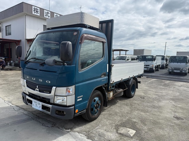 Mitsubishi Fuso Canter 1