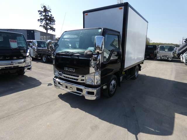 Isuzu Elf 2