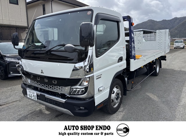 Mitsubishi Fuso Canter 1