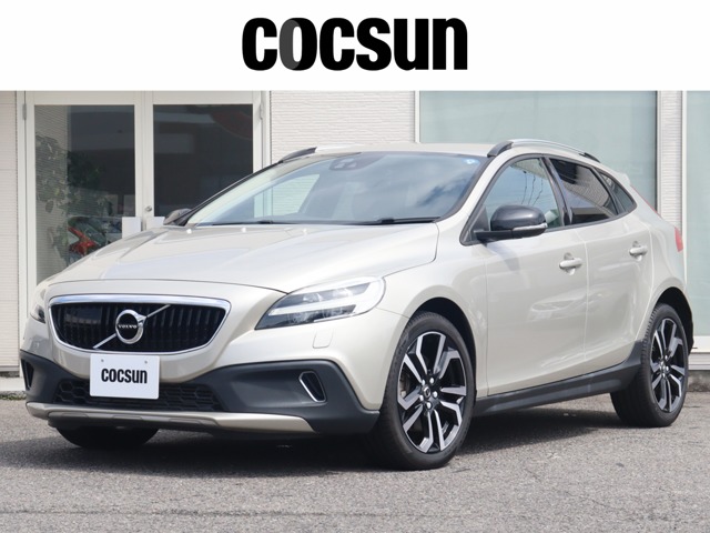 Volvo V40 Cross Country 1