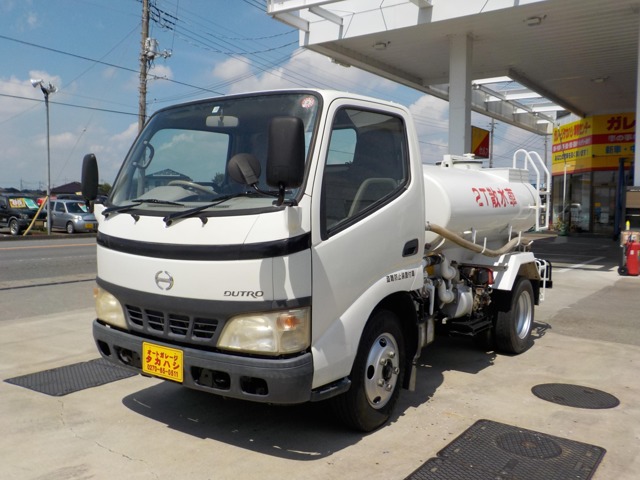 Hino Dutro 1