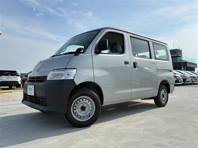 Toyota Town Ace Van 1
