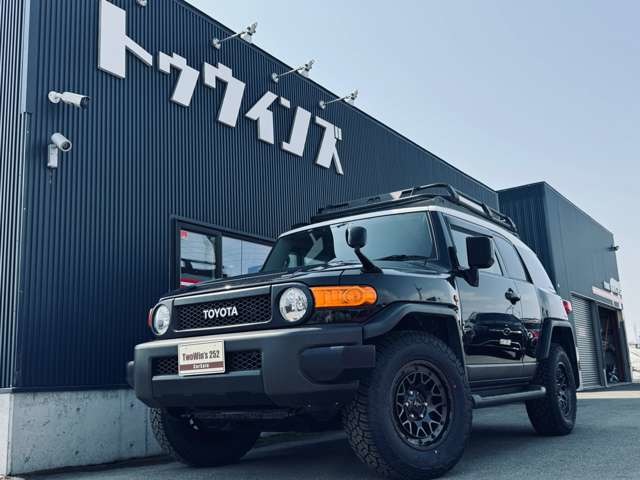 Toyota FJ Cruiser 2