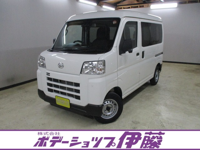 Daihatsu Hijet Cargo 1