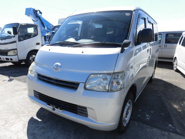 2015 Toyota Light Ace Van